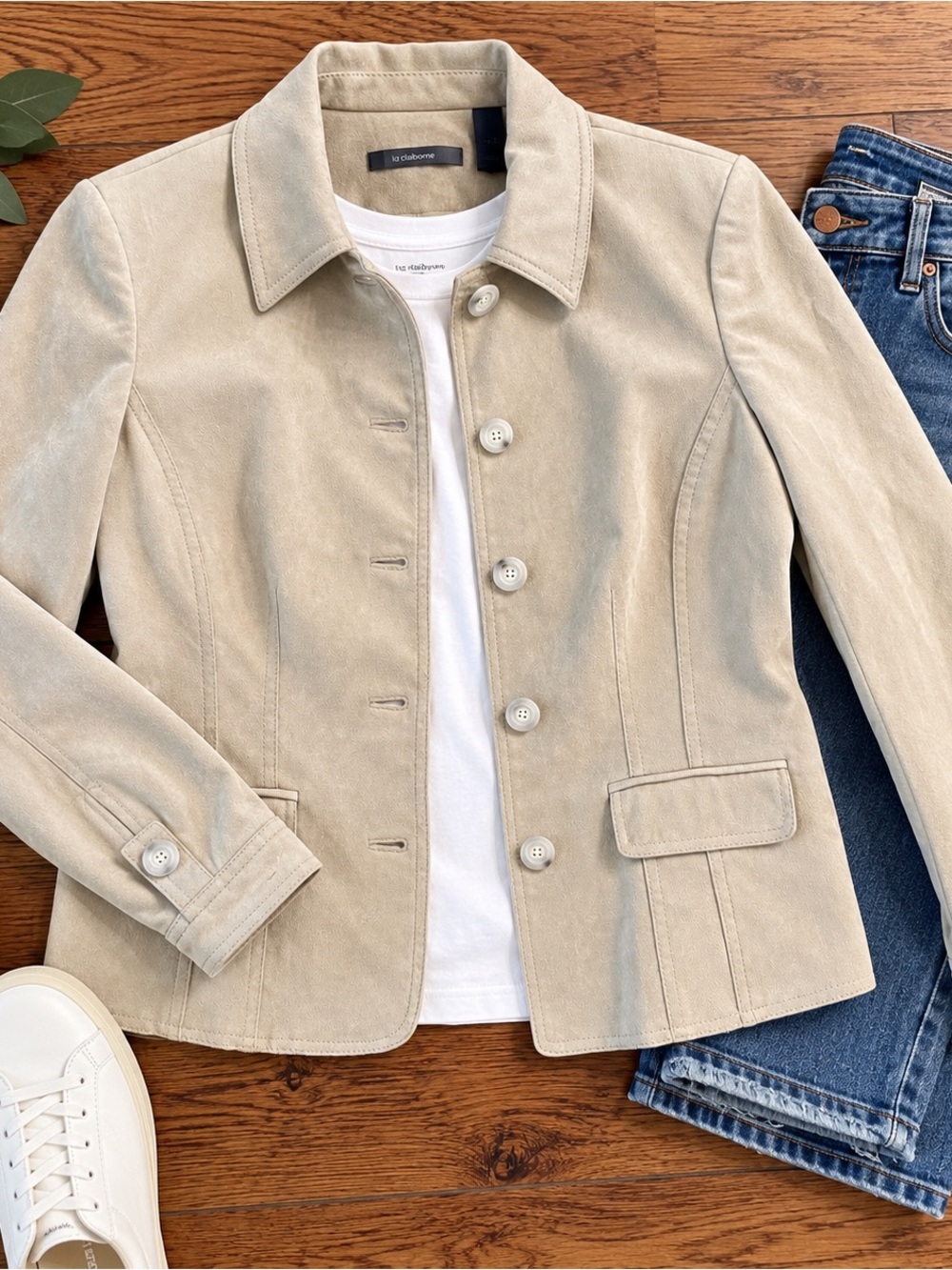 Liz Claiborne Petite Size 8 Faux Suede Jacket Beige Button Front